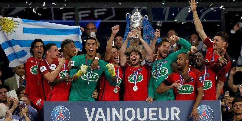 PHÁP 98 Trophée des Champions lan tỏa hình ảnh bóng đá Pháp